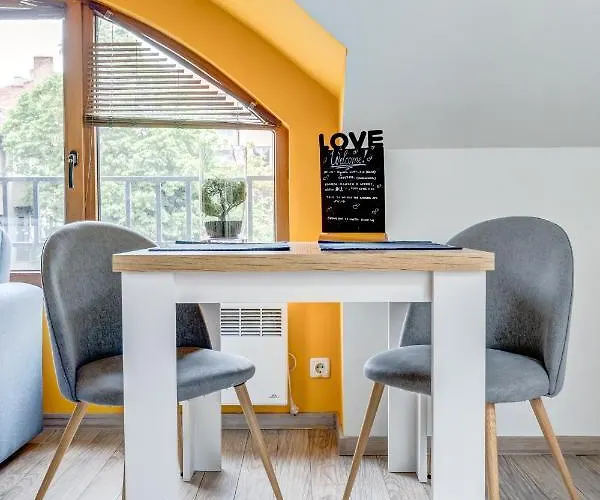 Park Loft Next To Eagle's Bridge 公寓 *