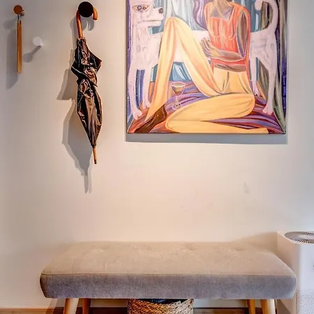 Park Loft Next To Eagle's Bridge