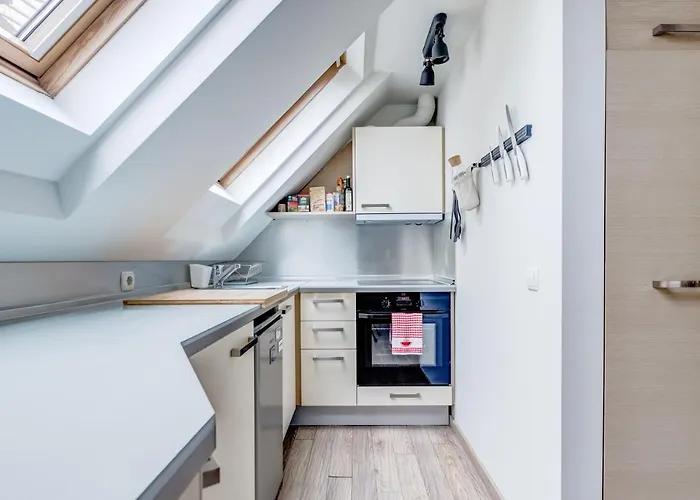 Park Loft Next To Eagle's Bridge Апартаменты *