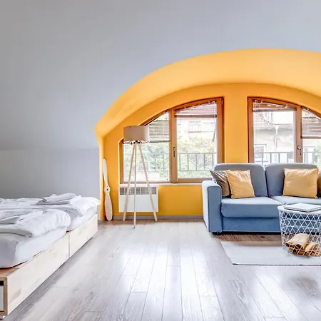 Apartmán Park Loft Next To Eagle's Bridge *